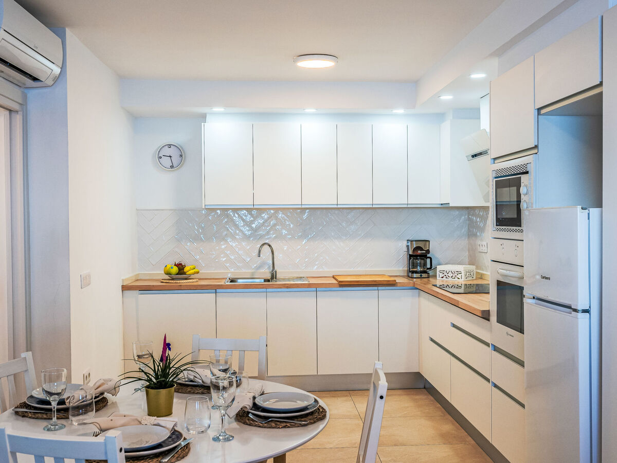 Appartement Daura – vue mer, à 10 m de la plage d'Arinaga - Photo 4