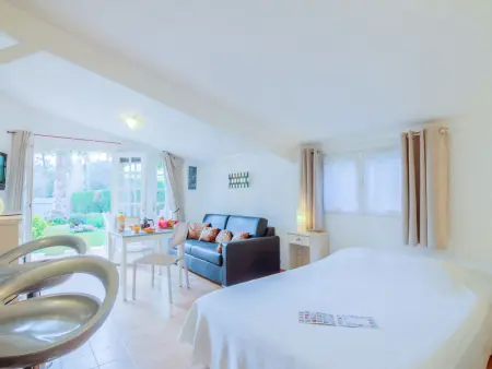 Le Mimosa St Laurent – Studio 36 m² à Gassin : photo 4