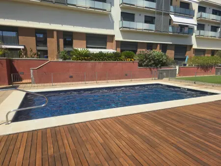 Location appartement à Sant Feliu de Guíxols, Appartement élégant avec piscine près des plages de la Costa Brava