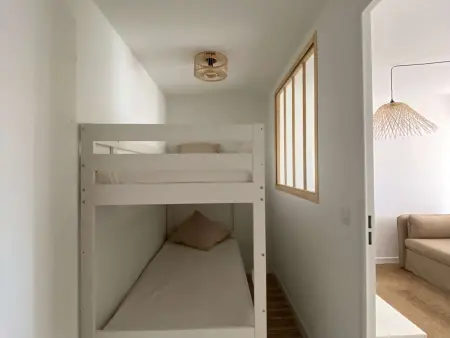 Appartement rénové et climatisé avec terrasse à Port Camargue : photo 14