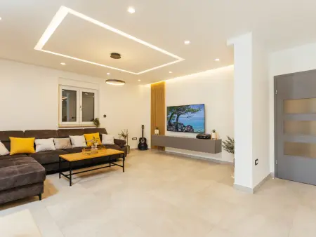 Maison Lozo : ferme moderne 10 pers., piscine privée : photo 12