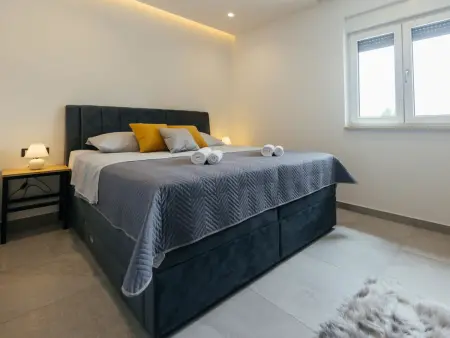 Maison Lozo : ferme moderne 10 pers., piscine privée : photo 16