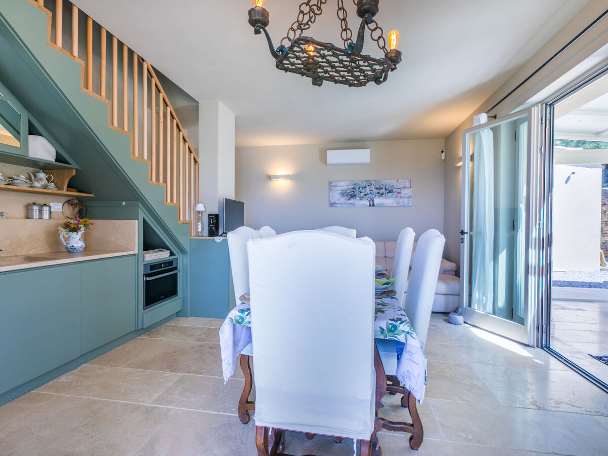 Podere il Pezzo – Maison rénovée piscine, vue mer - Photo 11