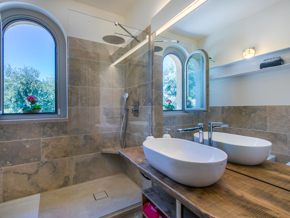 Podere il Pezzo – Maison rénovée piscine, vue mer - Photo 20