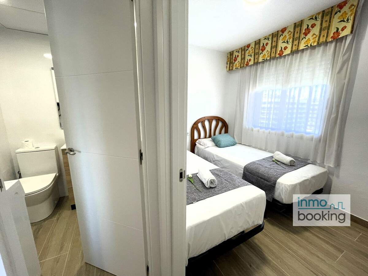 Appart 2 chambres rénové, climatisé, 5 min plage à Salou - Photo 15