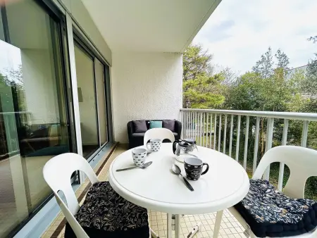 Appartement 2 pièces avec terrasse à 2 min de plage : photo 4