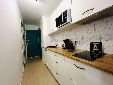 Appartement 2 pièces avec terrasse à 2 min de plage : photo 9