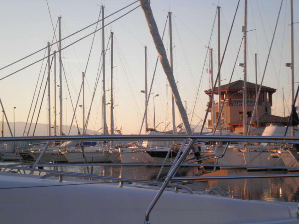 Studio cabine climatisé, terrasse et garage à Saint-Raphaël - Photo 20