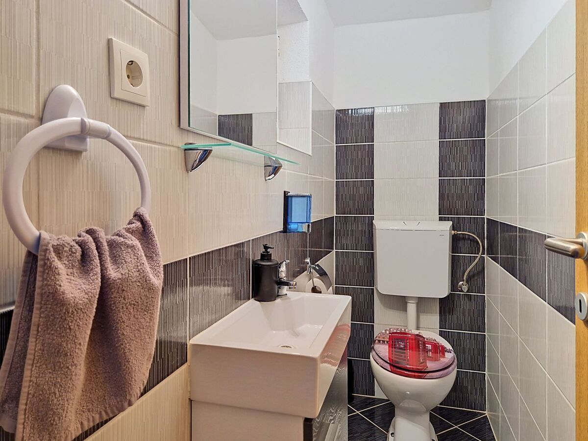 Maison Nancy avec piscine privée à Vinišće - Photo 23
