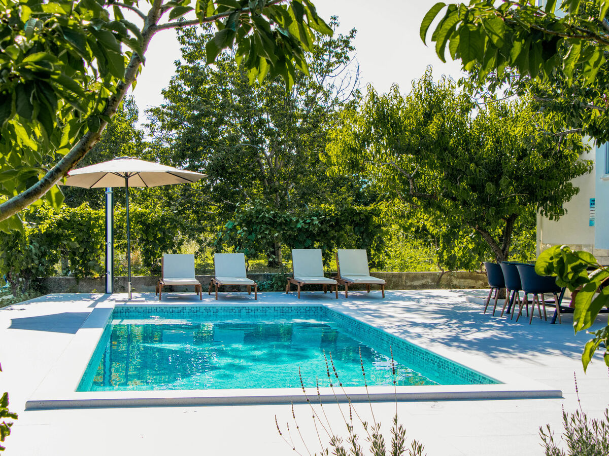 Kastel Mila – Maison 5 pers. piscine privée - Photo 2