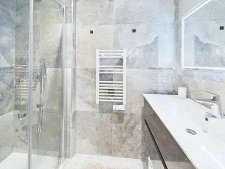 Appartement 8 pers, spa & balcons sud-ouest à Montvalezan : photo 9