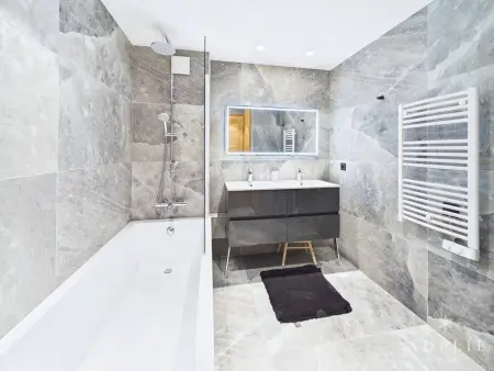 Appartement 8 pers, spa & balcons sud-ouest à Montvalezan : photo 13