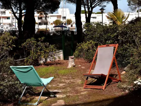 Studio-cabine avec terrasse et jardin à Port Camargue, animaux admis : photo 13