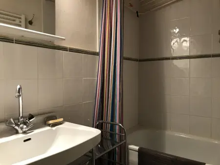 Chalet rustique pour 11 pers, accès direct pistes, animaux admis, Wi-Fi - Photo 4