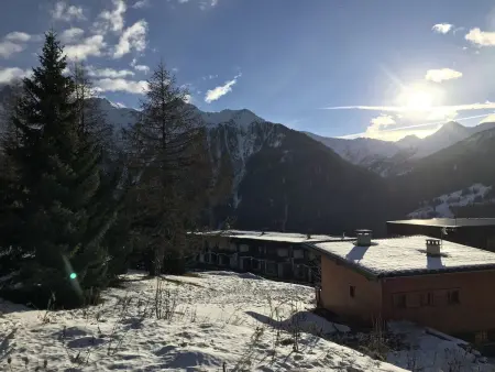 Chalet rustique pour 11 pers, accès direct pistes, animaux admis, Wi-Fi - Photo 11