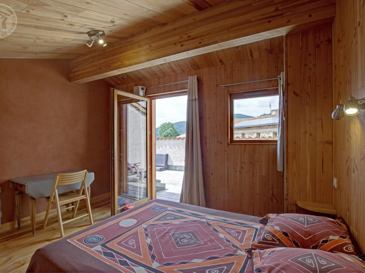 Gîte 1904 en pierre, 2 grandes terrasses à Verrières - Photo 23