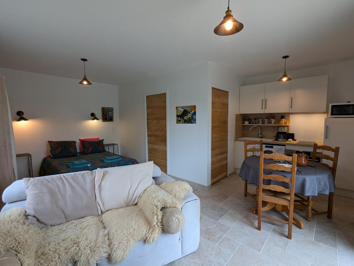 Studio neuf avec terrasse et parking à Baignes - Photo 1