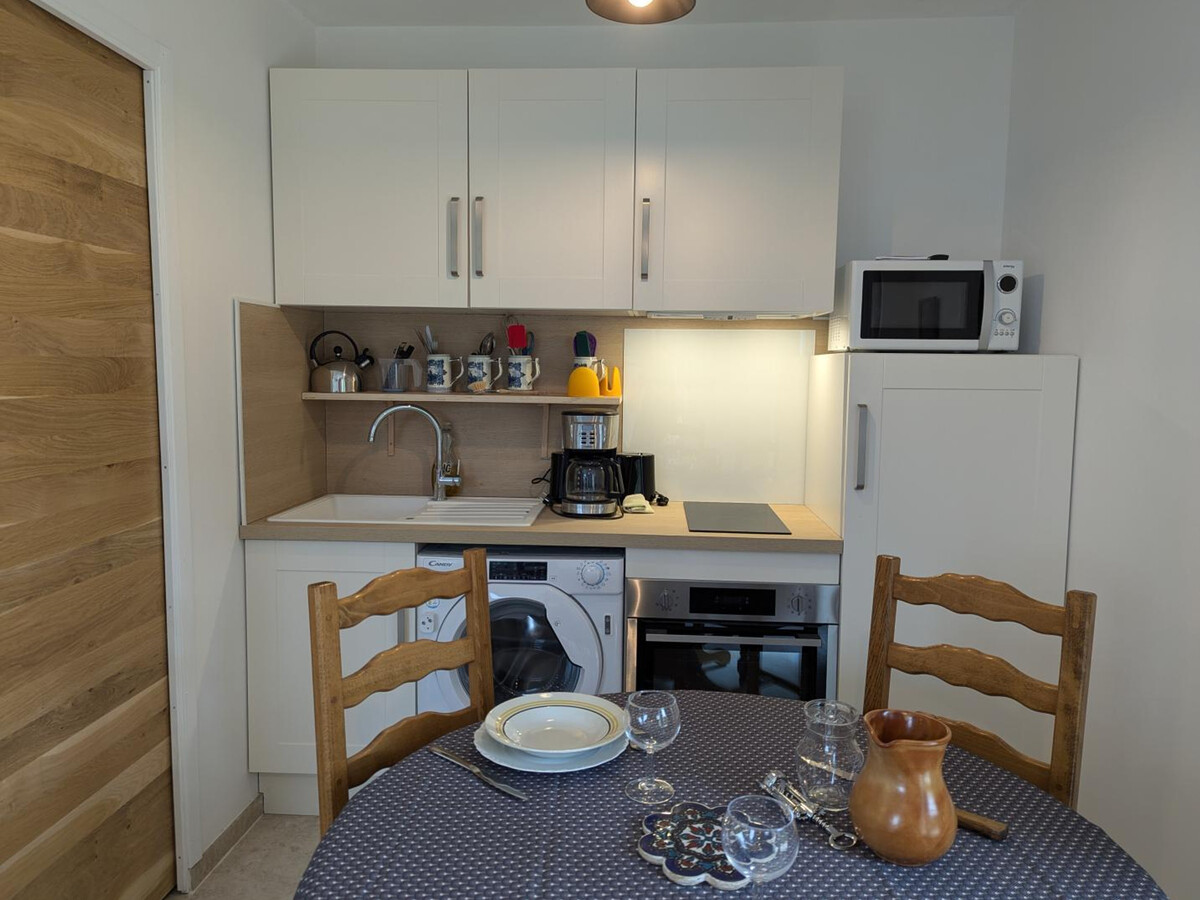 Studio neuf avec terrasse et parking à Baignes - Photo 3
