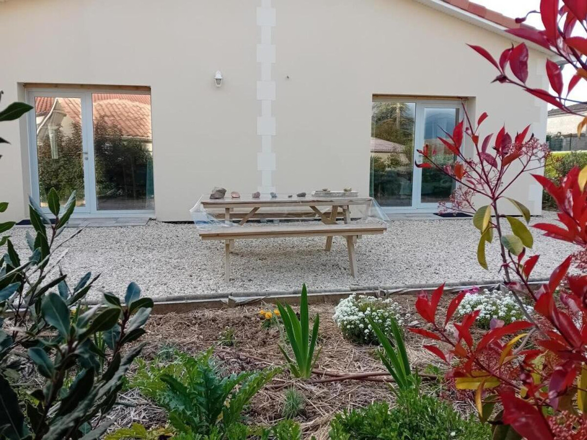 Studio neuf avec terrasse et parking à Baignes - Photo 21