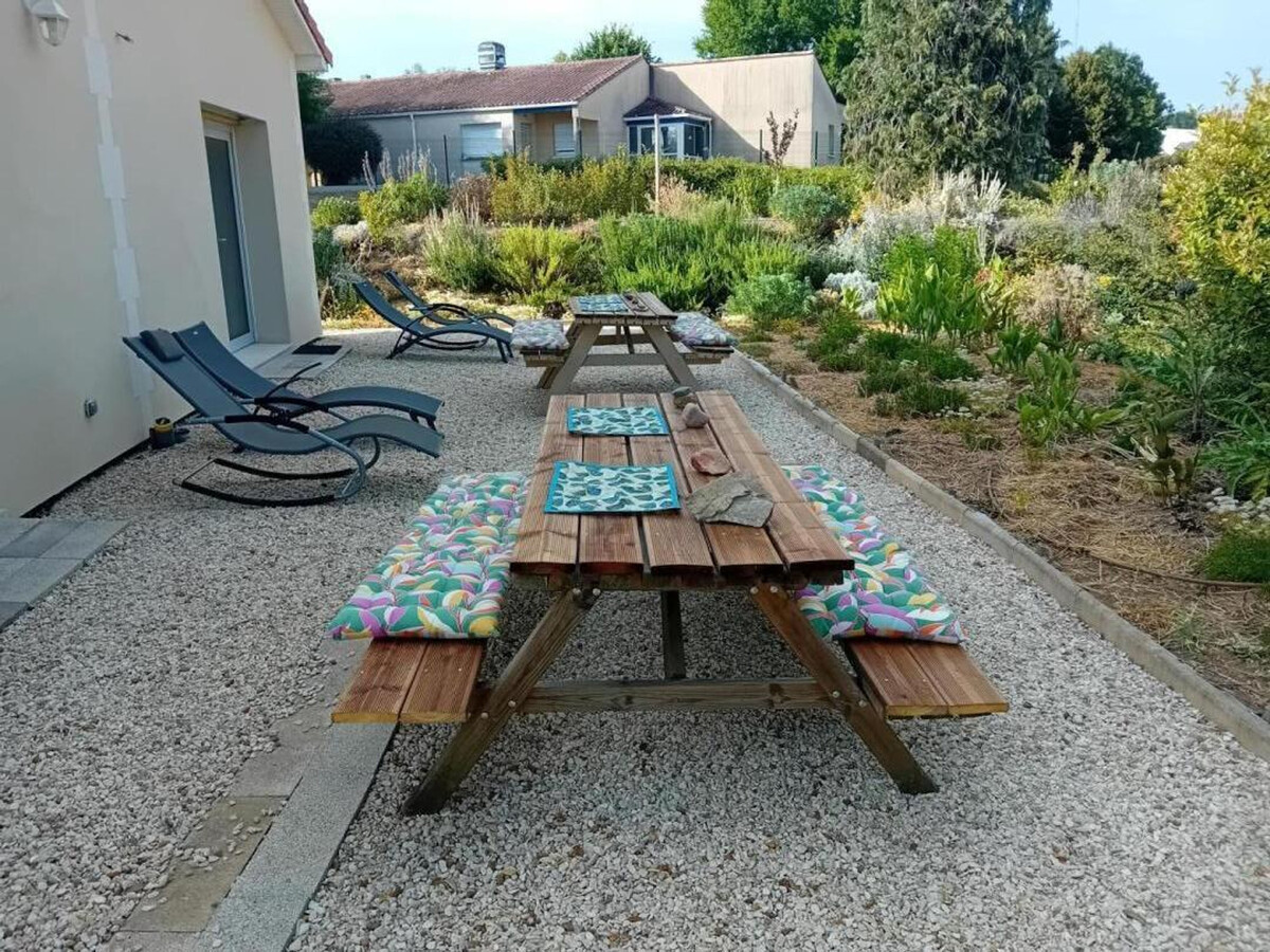 Studio neuf avec terrasse et parking à Baignes - Photo 22