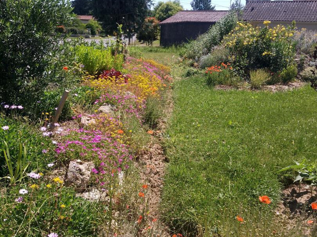 Studio neuf avec terrasse et parking à Baignes - Photo 28