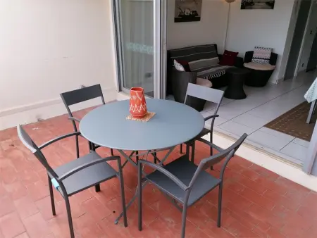 Appartement 2 pièces avec terrasse vue mer, accès plage, Port Camargue : photo 2