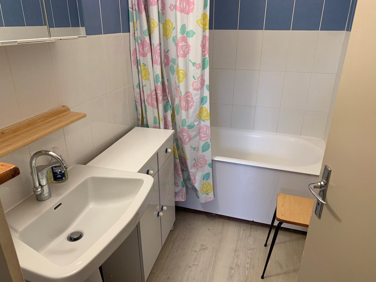 T2 Cabine 6 pers, face aux pistes, parking inclus - Photo 10