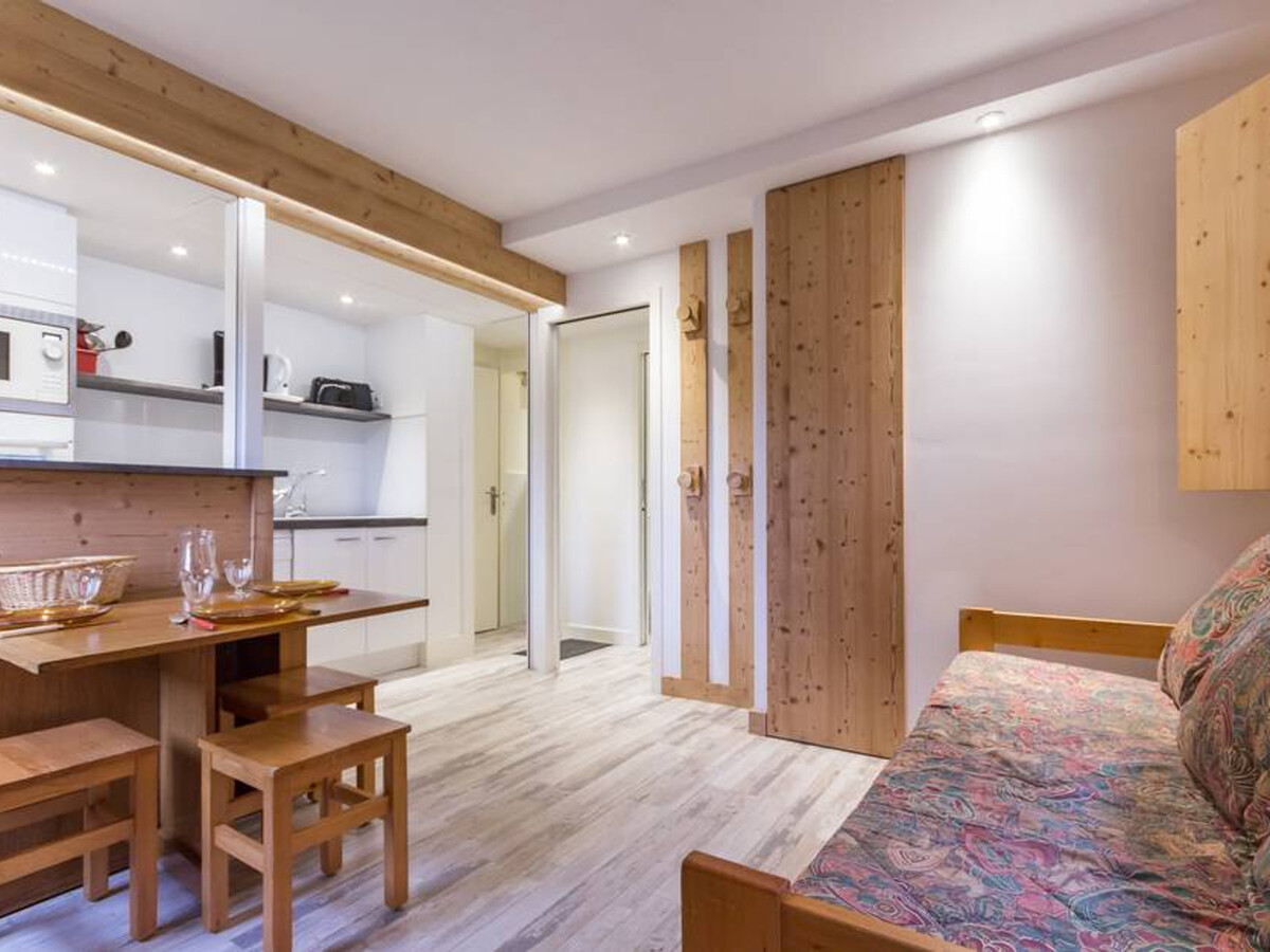 Appartement 2 pièces rénové, 200m des pistes, balcon - Photo 3