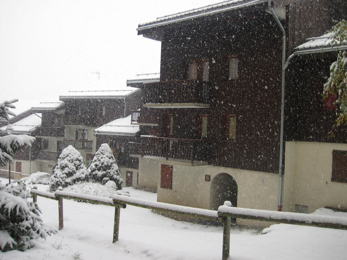 Appartement 2 pièces rénové, 200m des pistes, balcon - Photo 8