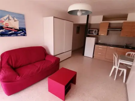 Studio cabine climatisé à 50 m de la plage, Port Camargue : photo 5