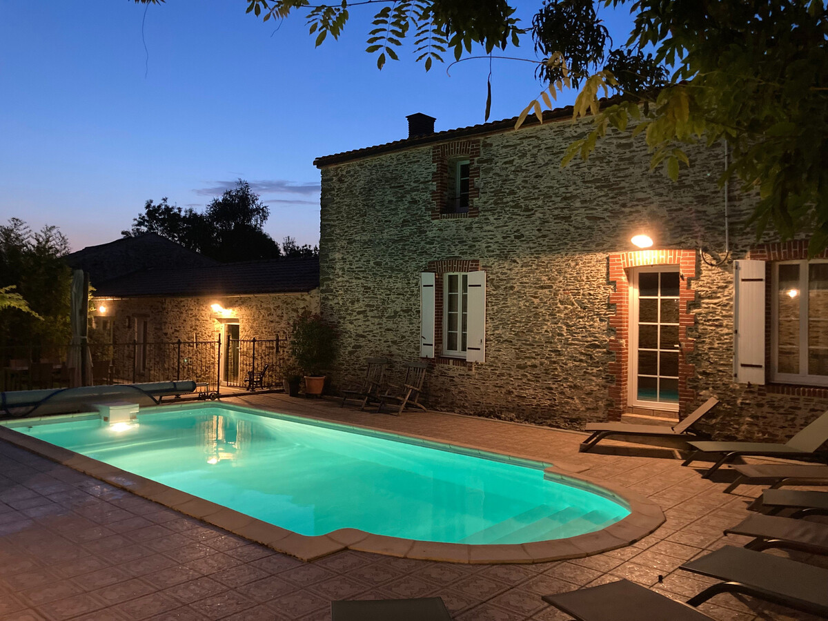 Longère rénovée 14 pers., piscine chauffée à Pornic - Photo 23