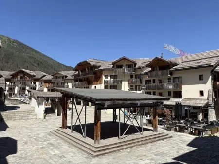 Apt 2 pièces 6 pers, piscine chauffée et sauna aux Orres : photo 9