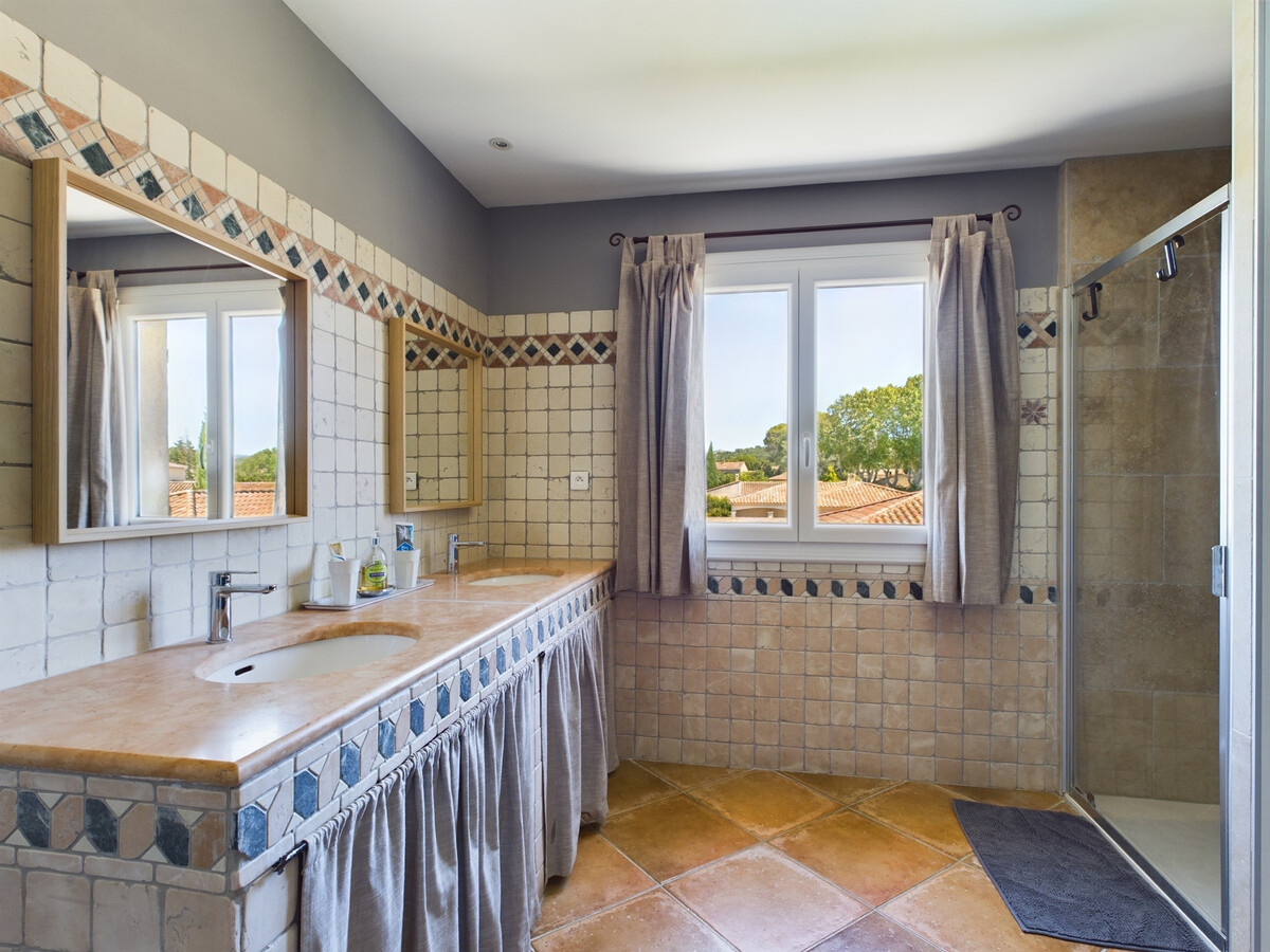 Maison 3 chambres avec piscine privée à Mouriès - Photo 15