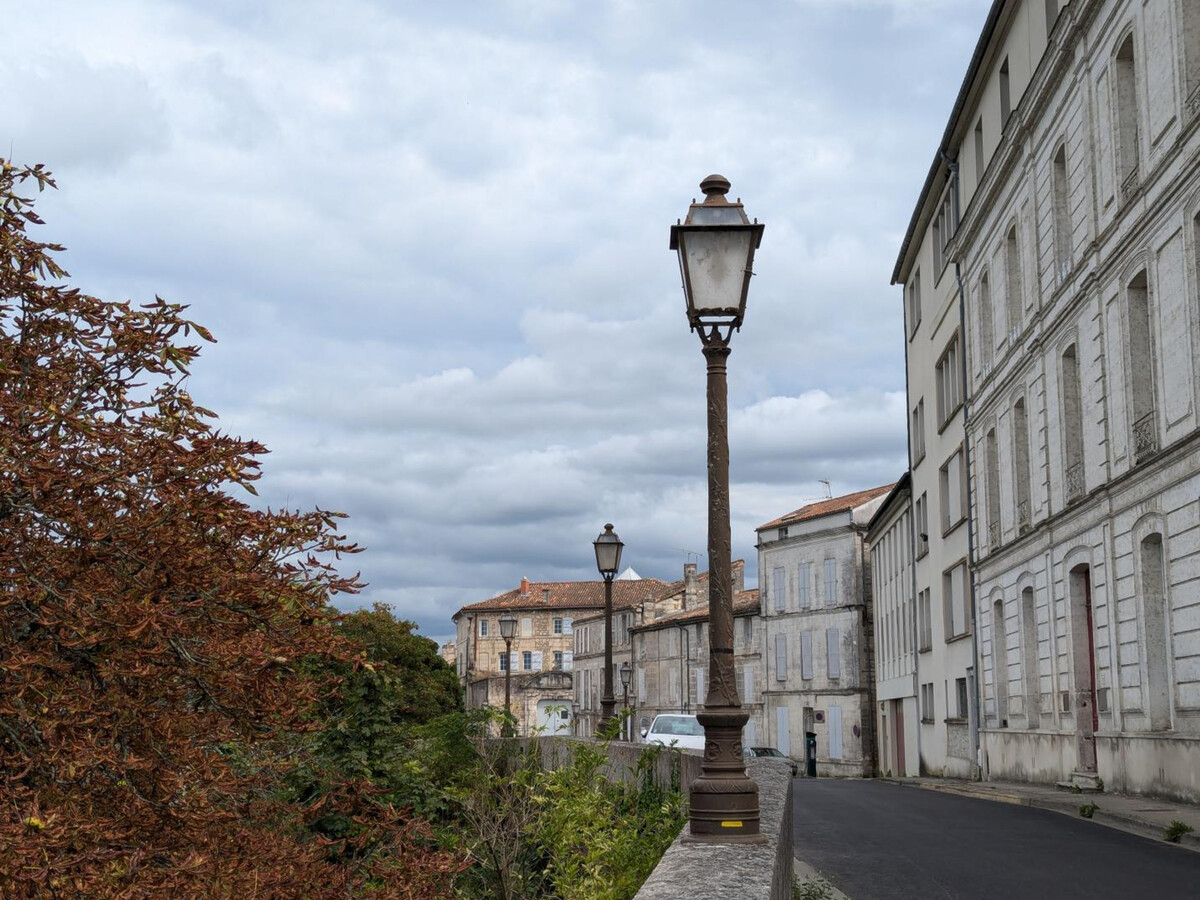 Appartement 2 pers. terrasse & jardin clos, cœur historique - Photo 5