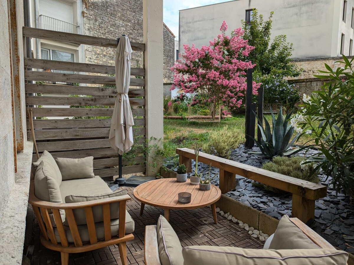 Appartement 2 pers. terrasse & jardin clos, cœur historique - Photo 27