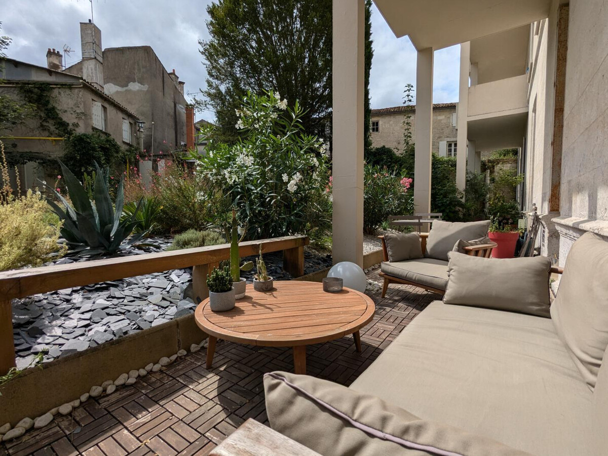 Appartement 2 pers. terrasse & jardin clos, cœur historique - Photo 28