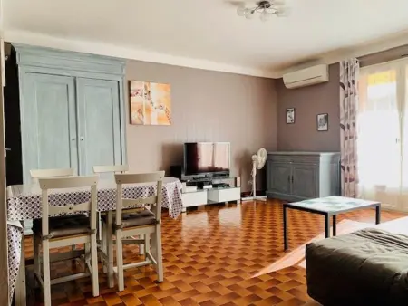 F2 climatisé avec garage à Amélie-les-Bains