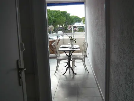 Studio rénové pour 2 avec clim à 100m de la plage : photo 8