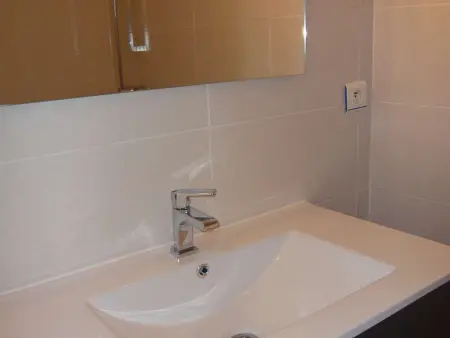 Studio rénové pour 2 avec clim à 100m de la plage : photo 9