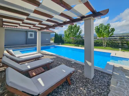 Maja : maison moderne avec piscine privée à Imotski : photo 2