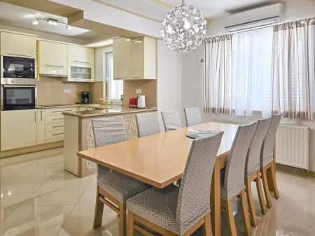 Maja : maison moderne avec piscine privée à Imotski : photo 3
