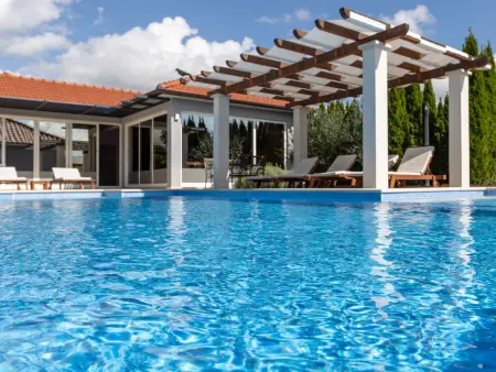 Maja : maison moderne avec piscine privée à Imotski : photo 19