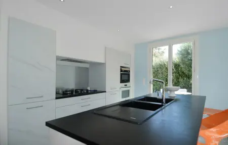 Maison 115 m² avec piscine privée à Marguerittes : photo 8