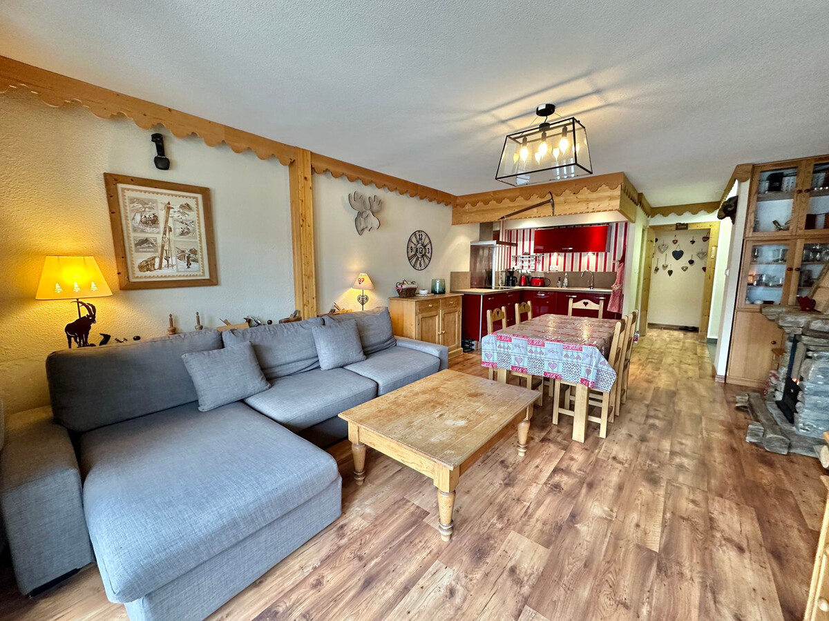 T3 Vars centre, 6 pers., balcon montagne et casier skis - Photo 1
