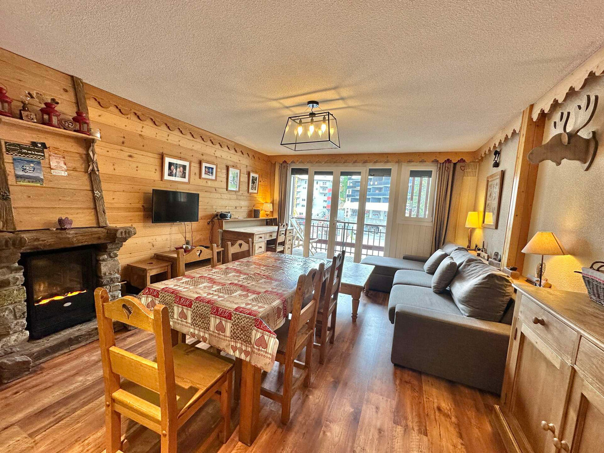 T3 Vars centre, 6 pers., balcon montagne et casier skis - Photo 5