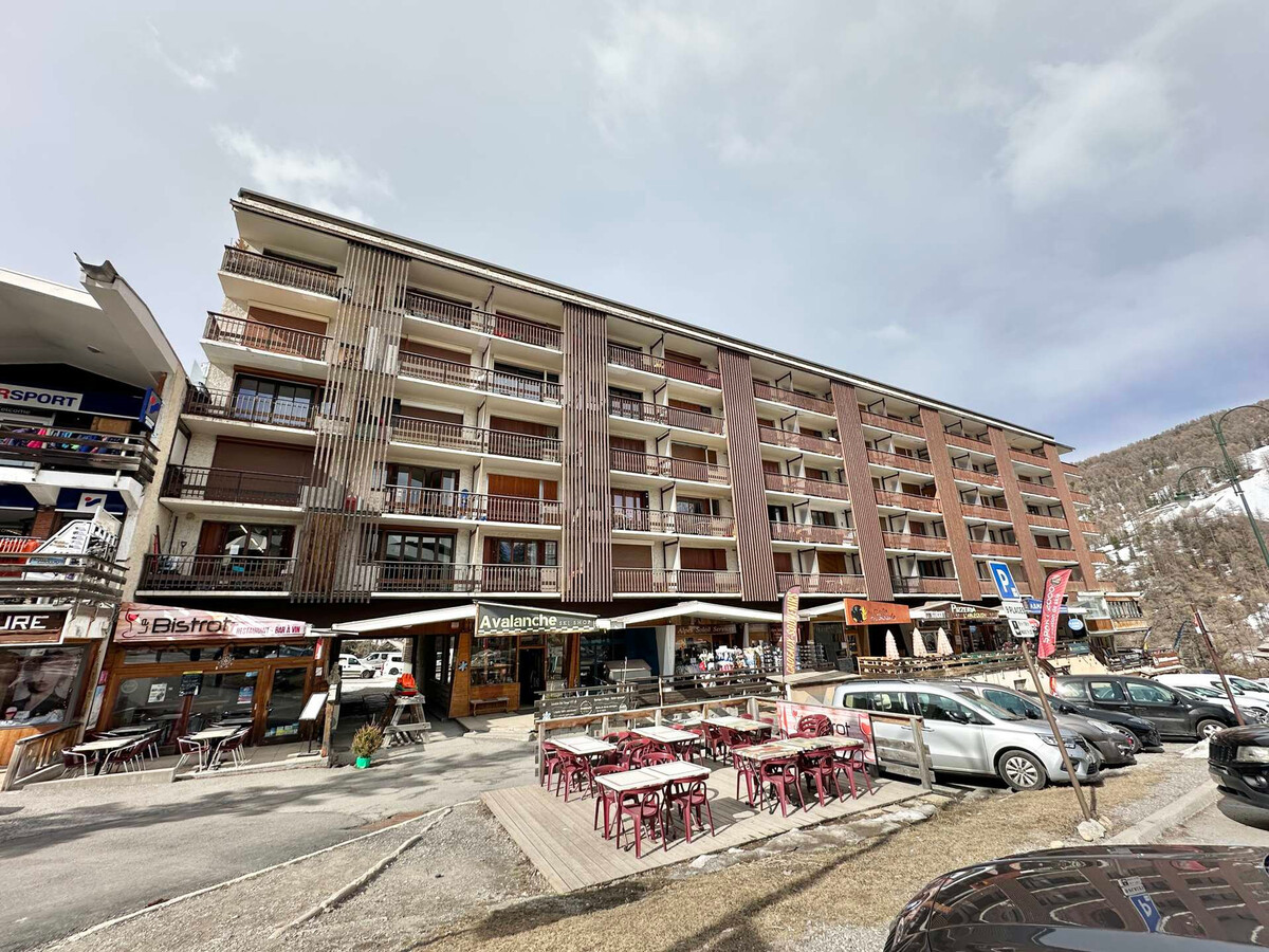 T3 Vars centre, 6 pers., balcon montagne et casier skis - Photo 17