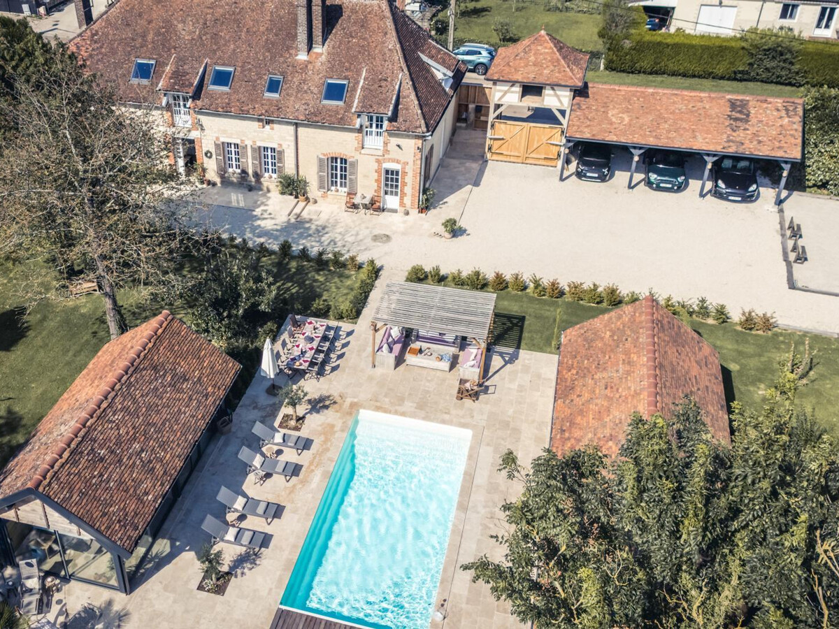 Gîte 10 pers. piscine chauffée, jacuzzi et pool house - Photo 2