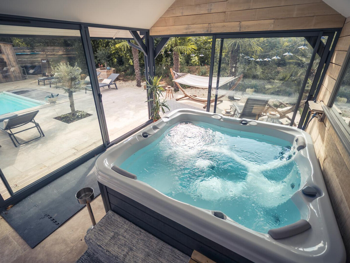 Gîte 10 pers. piscine chauffée, jacuzzi et pool house - Photo 12