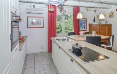 Maison 8 personnes à St Julien de Peyrolas - Photo 5