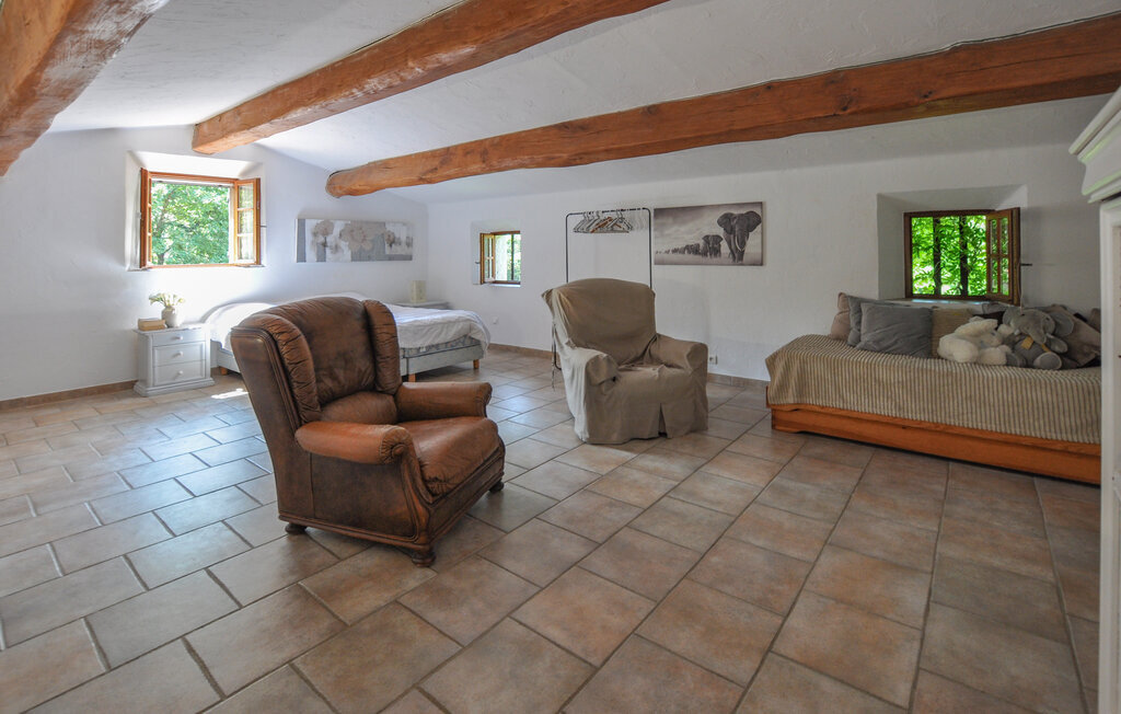 Maison en pierre avec piscine privée à Fayence - Photo 16